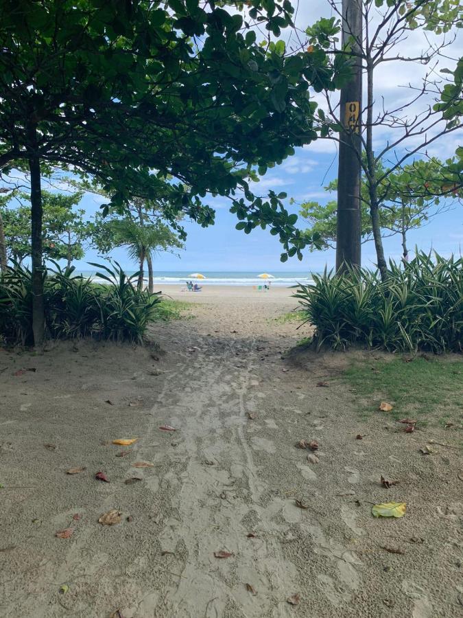 Condomínio Maitinga. (Pé na areia) Bertioga Exterior foto