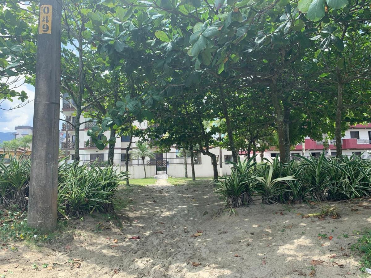 Condomínio Maitinga. (Pé na areia) Bertioga Exterior foto