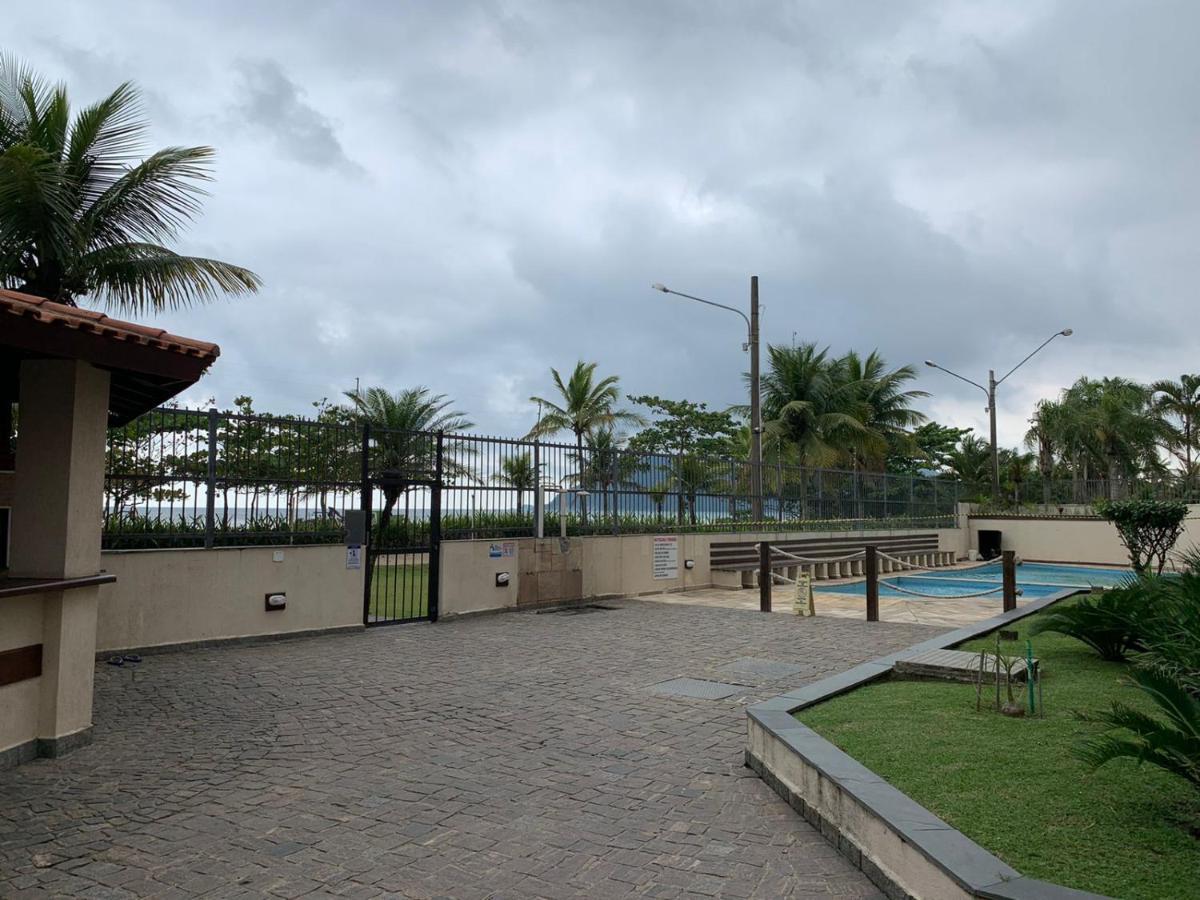 Condomínio Maitinga. (Pé na areia) Bertioga Exterior foto