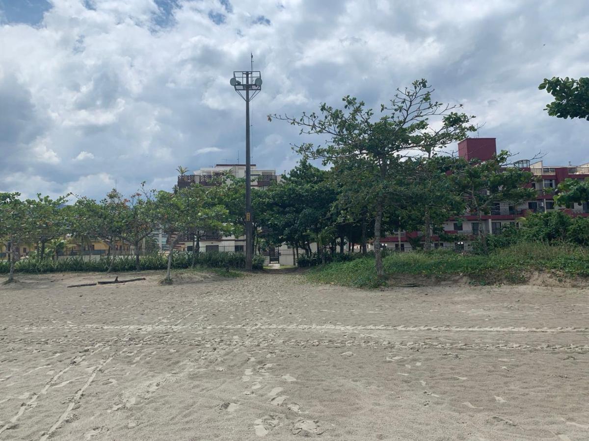 Condomínio Maitinga. (Pé na areia) Bertioga Exterior foto