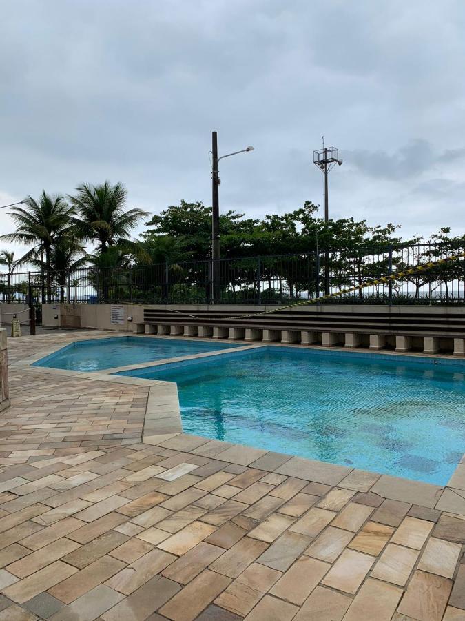 Condomínio Maitinga. (Pé na areia) Bertioga Exterior foto